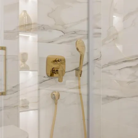 Experience Luxury In The Heart Of Апартаменты Сплит